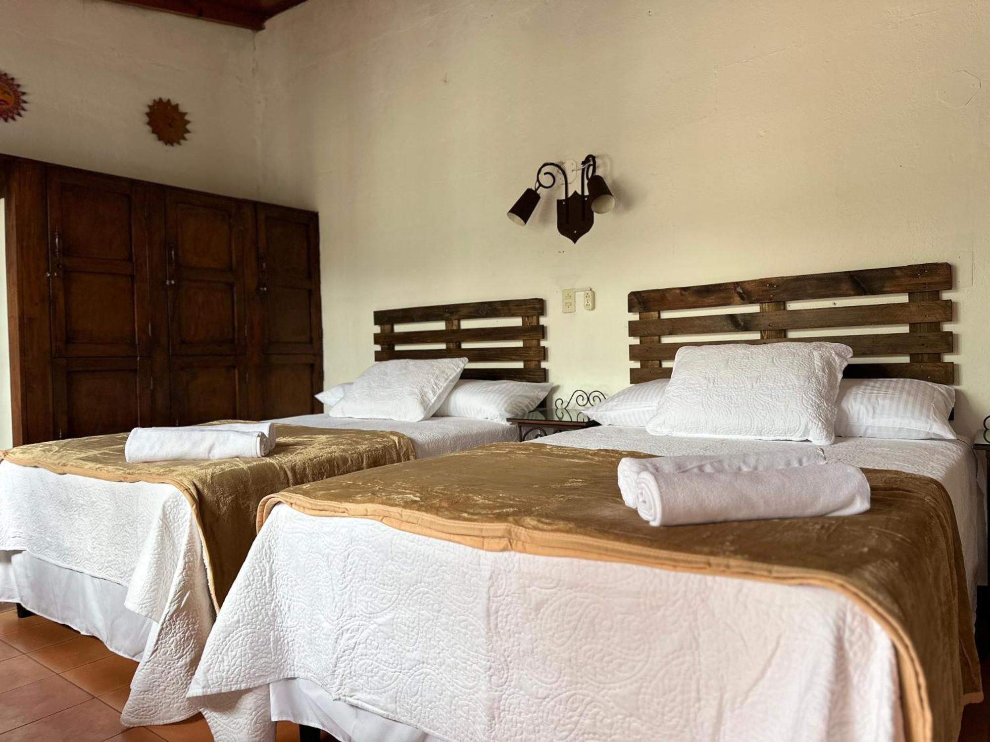 Hotel Casa Blanca Antigua Guatemala Buitenkant foto